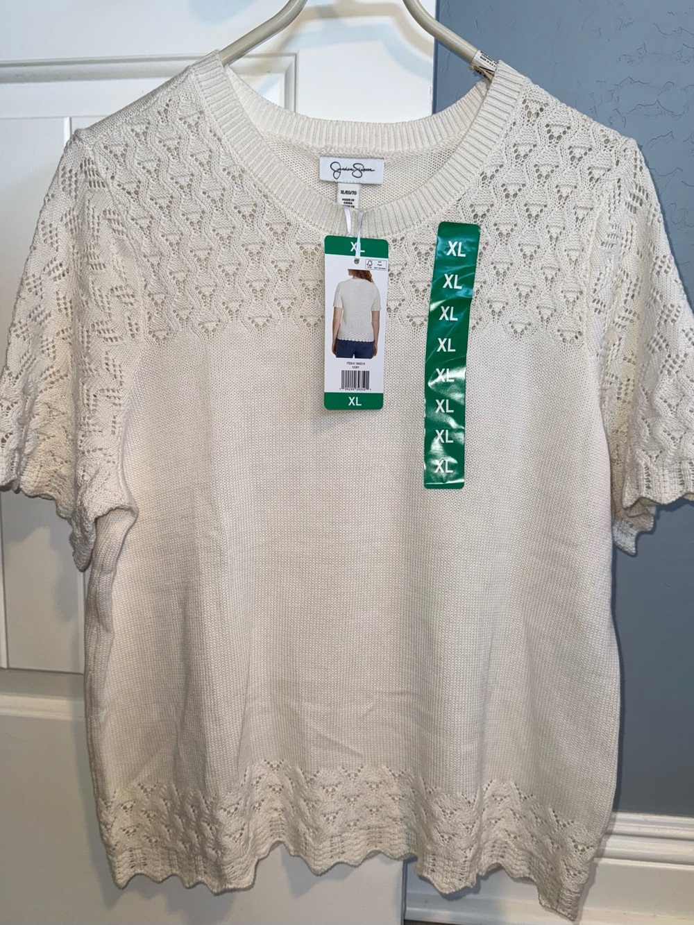 Jessica Simpson Women's Short Sleeve Pointelle Sweater Top
 XL